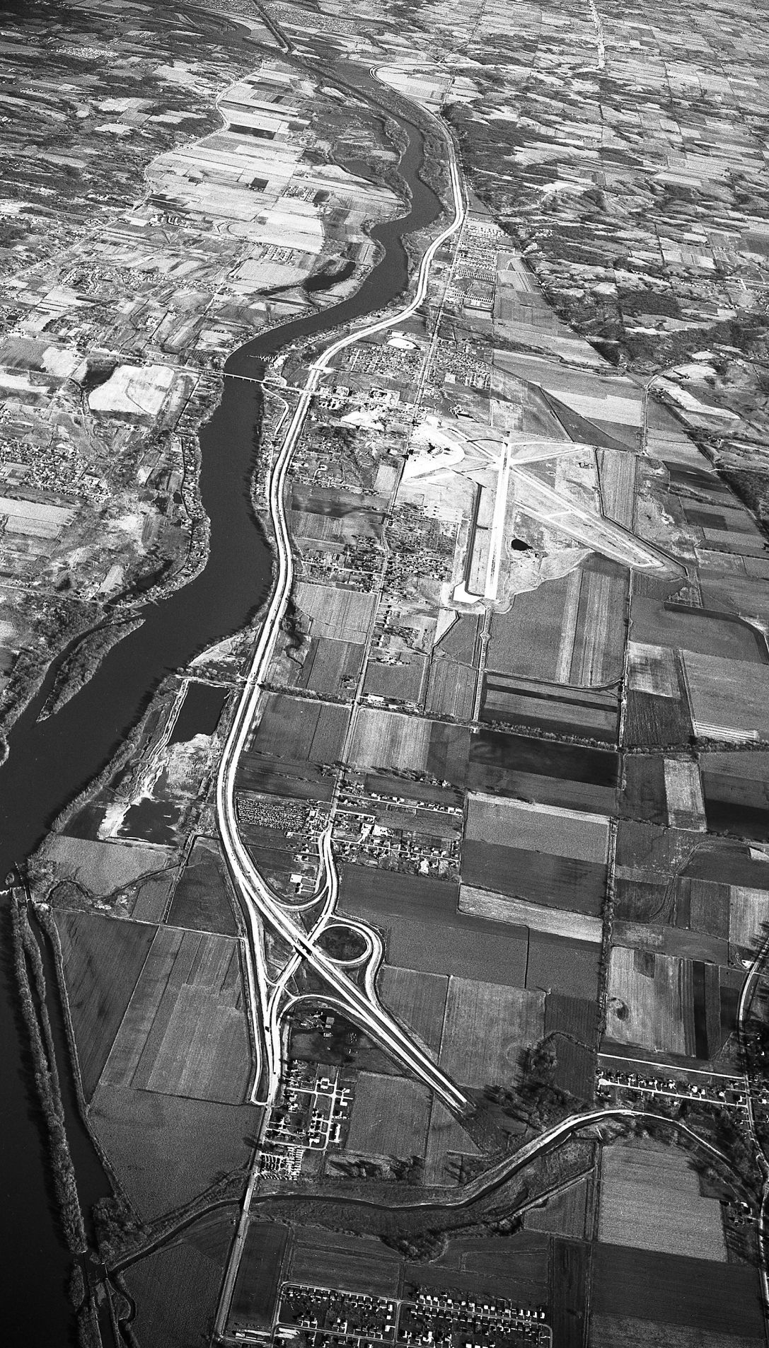102519-Aerial-1961-019